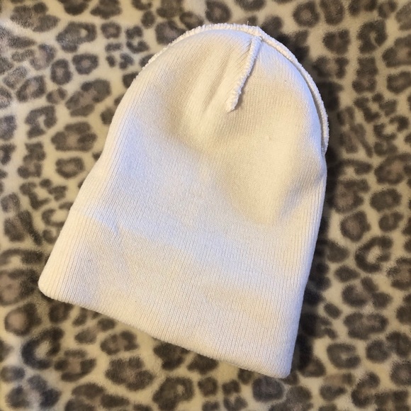 LIKE NEW Brkln La Notte Beanie White - Picture 5 of 6